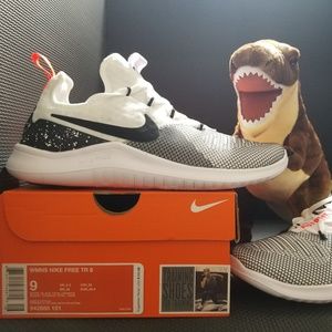 NEW Nike Women's Free TR 8 Training Shoes